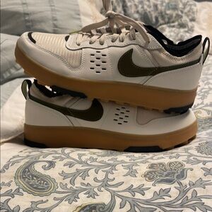 Nike City men’s 9, White and Olive Sneakers with Gum Sole